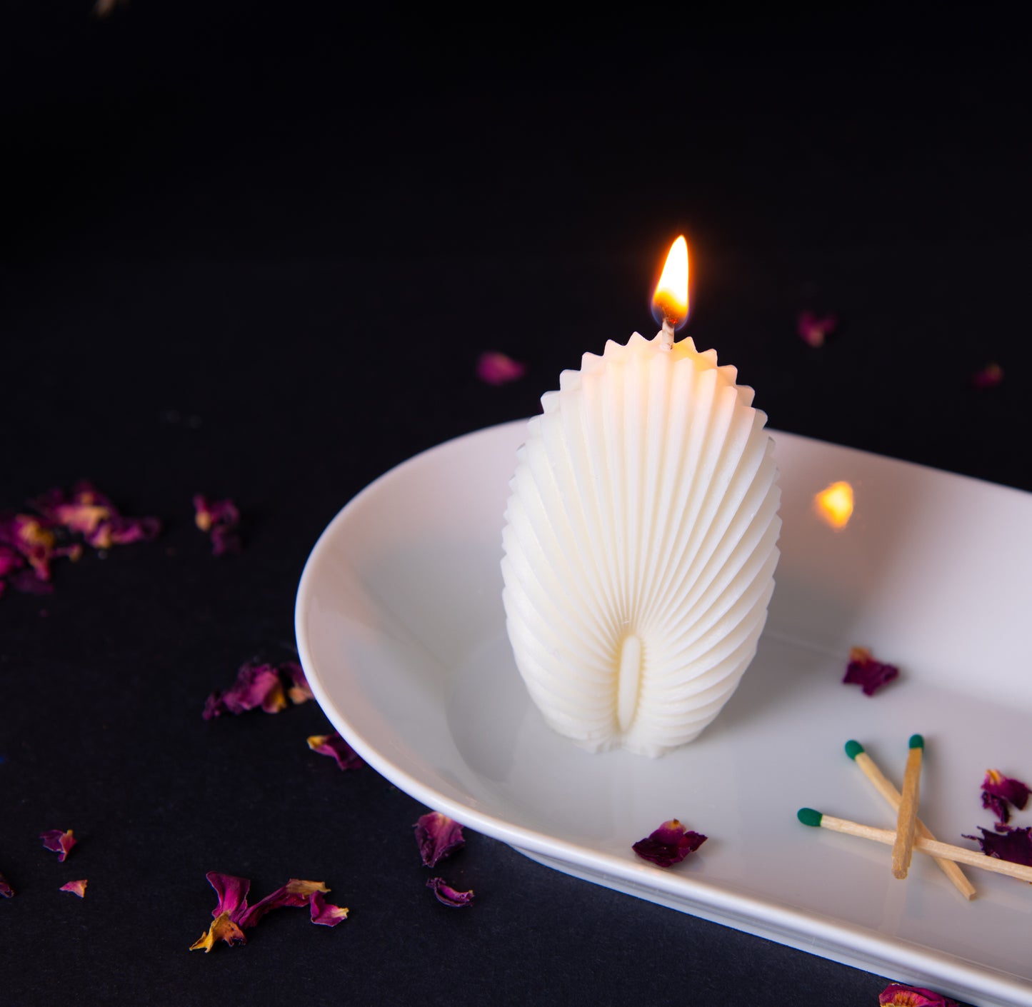 burning Shell pillar Candle