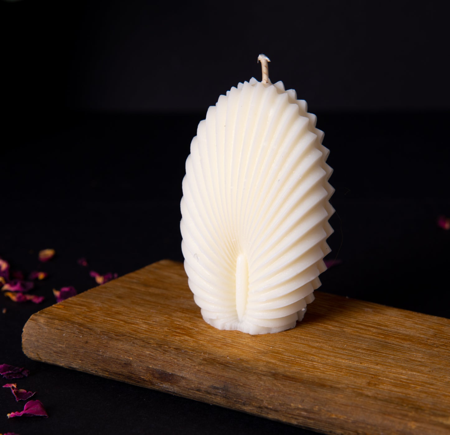 Shell pillar Candle