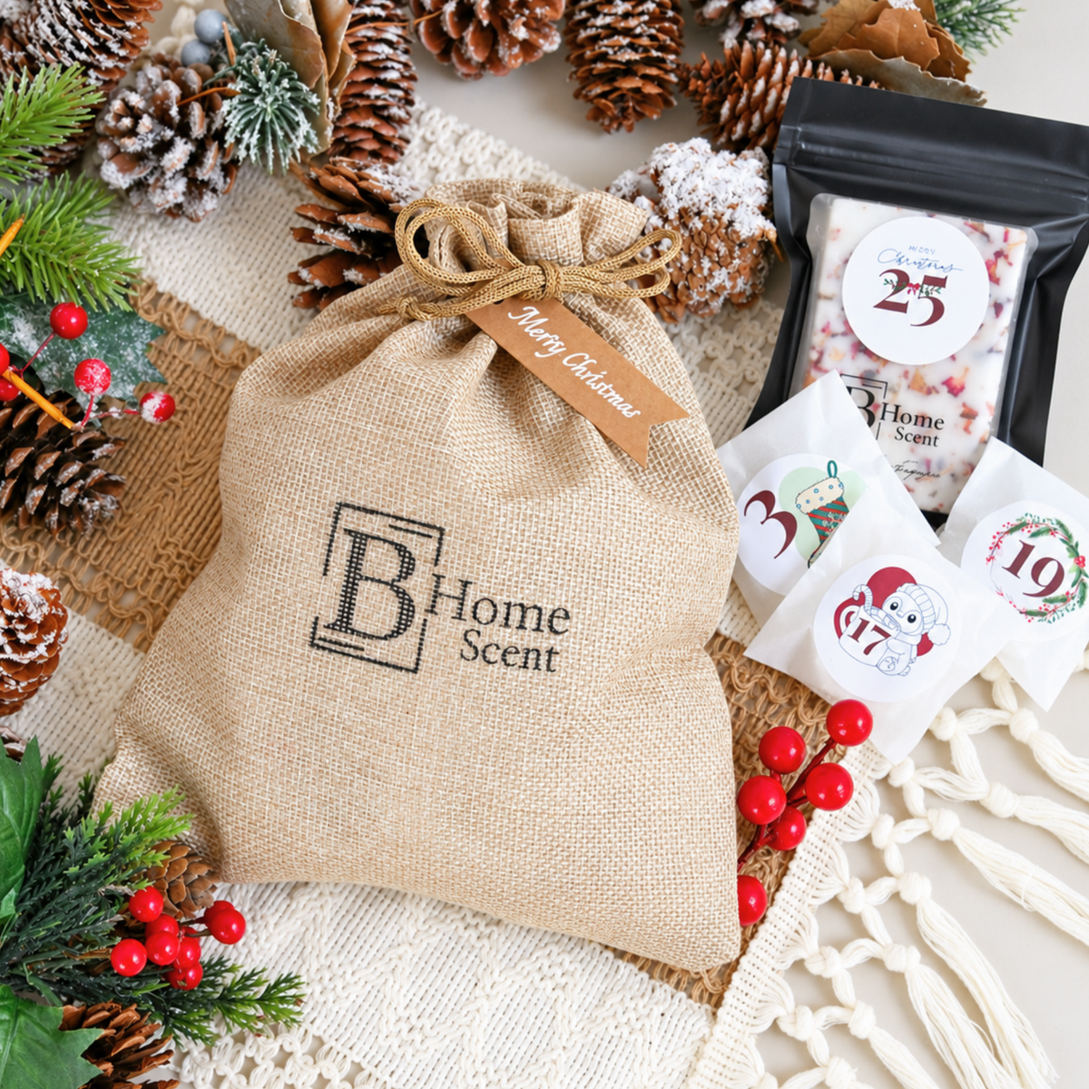 BHOMESCENT Wax Melt Advent Calendar with 25 individually wrapped festive wax melts in a Christmas gift bag.