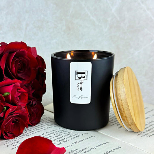 Velvet Rose & Oud Scented Candle