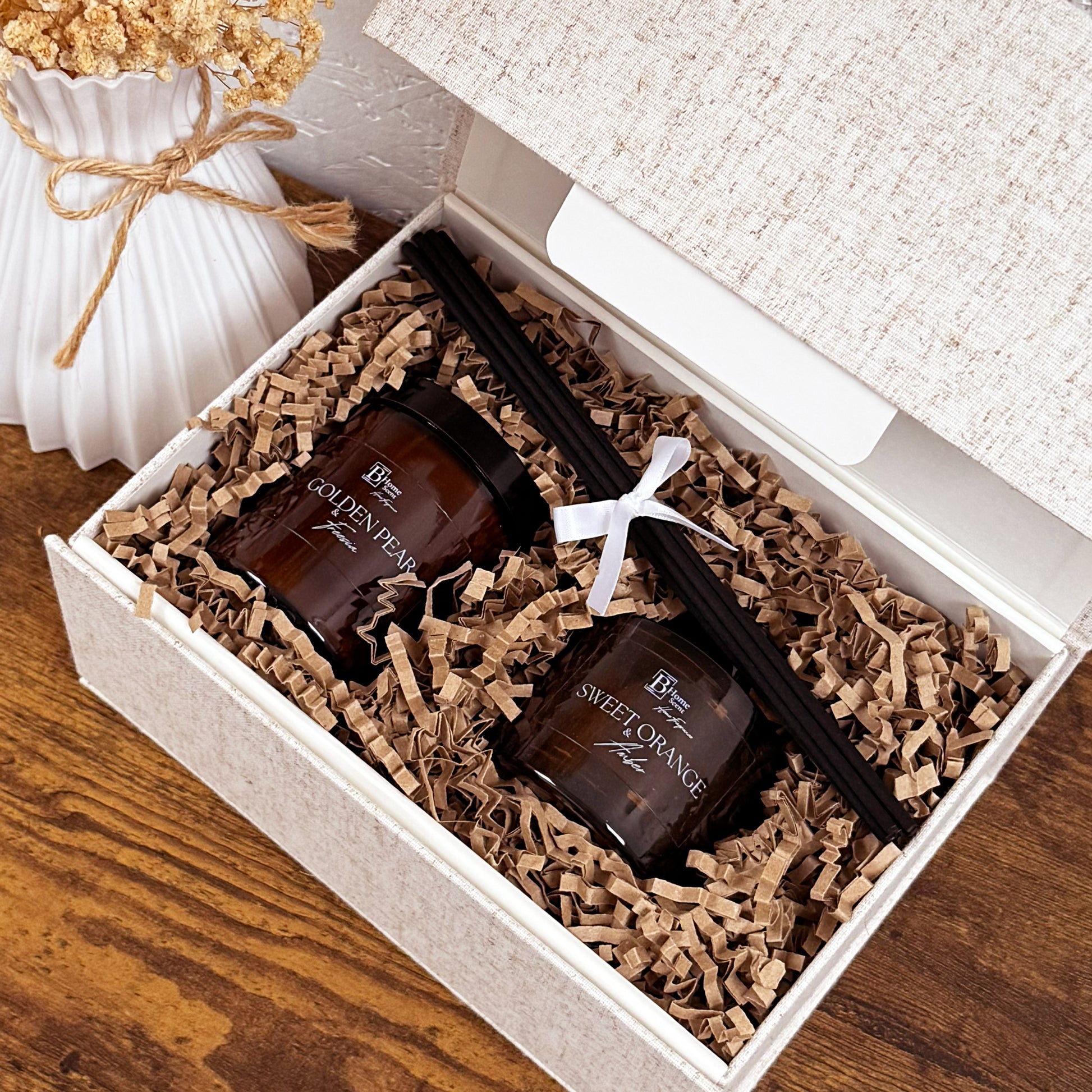 Mother’s Day candle and diffuser gift set in luxury box with Golden Pear and Freesia candle and Sweet Orange and Amber diffuser
