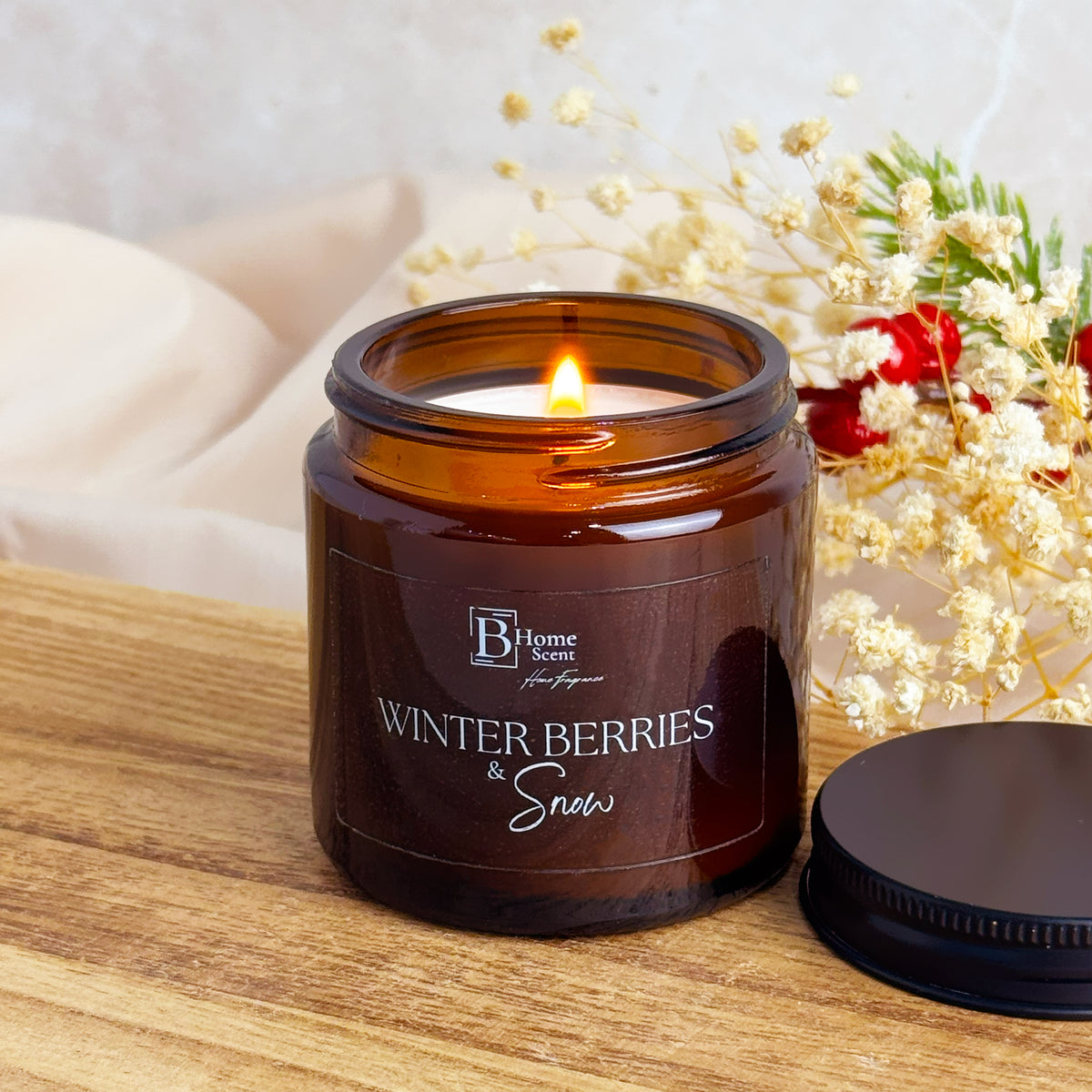 Winter Berries & Snow Scented Candle